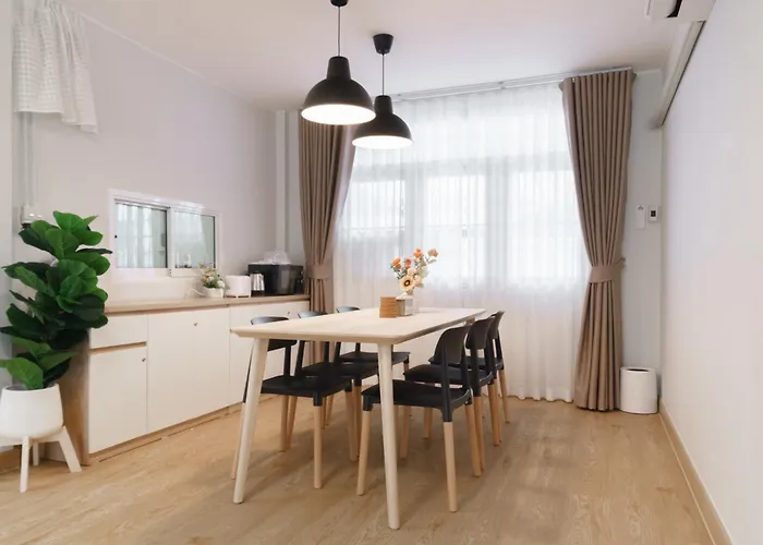 Huai Khwang Cozy Comforts Holiday home Bangkok