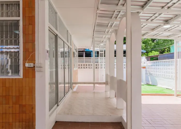 Holiday home Huai Khwang Cozy Comforts Bangkok