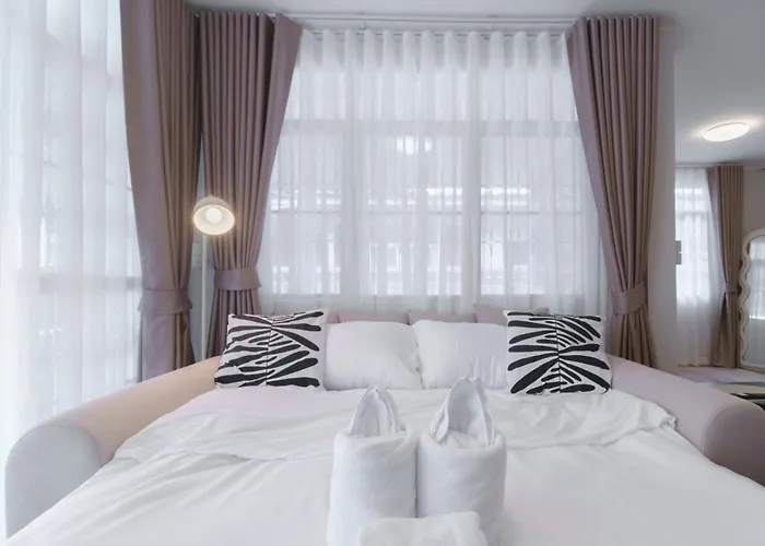 Holiday home Huai Khwang Cozy Comforts Bangkok